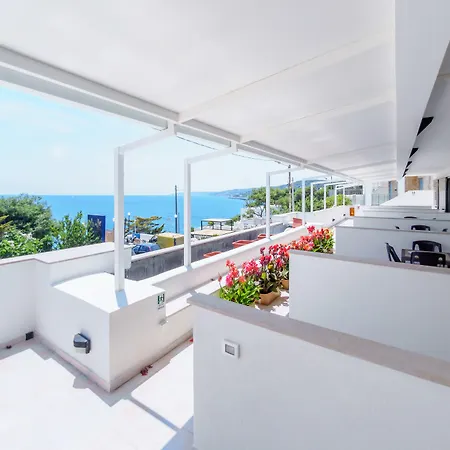 Lamanna's Hotel 3*