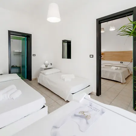 Lamanna's Castro Marina