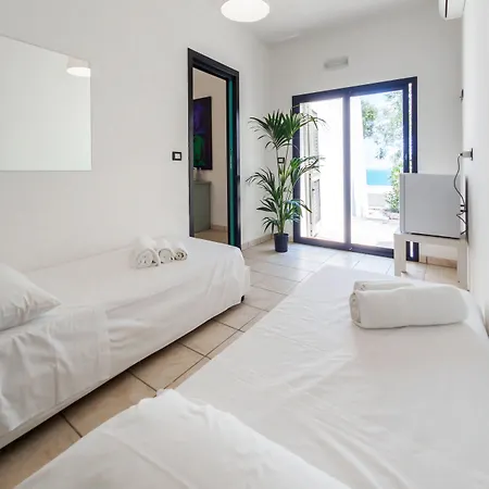 Lamanna's Hotel