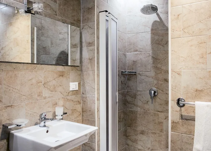 Lamanna's Castro Marina